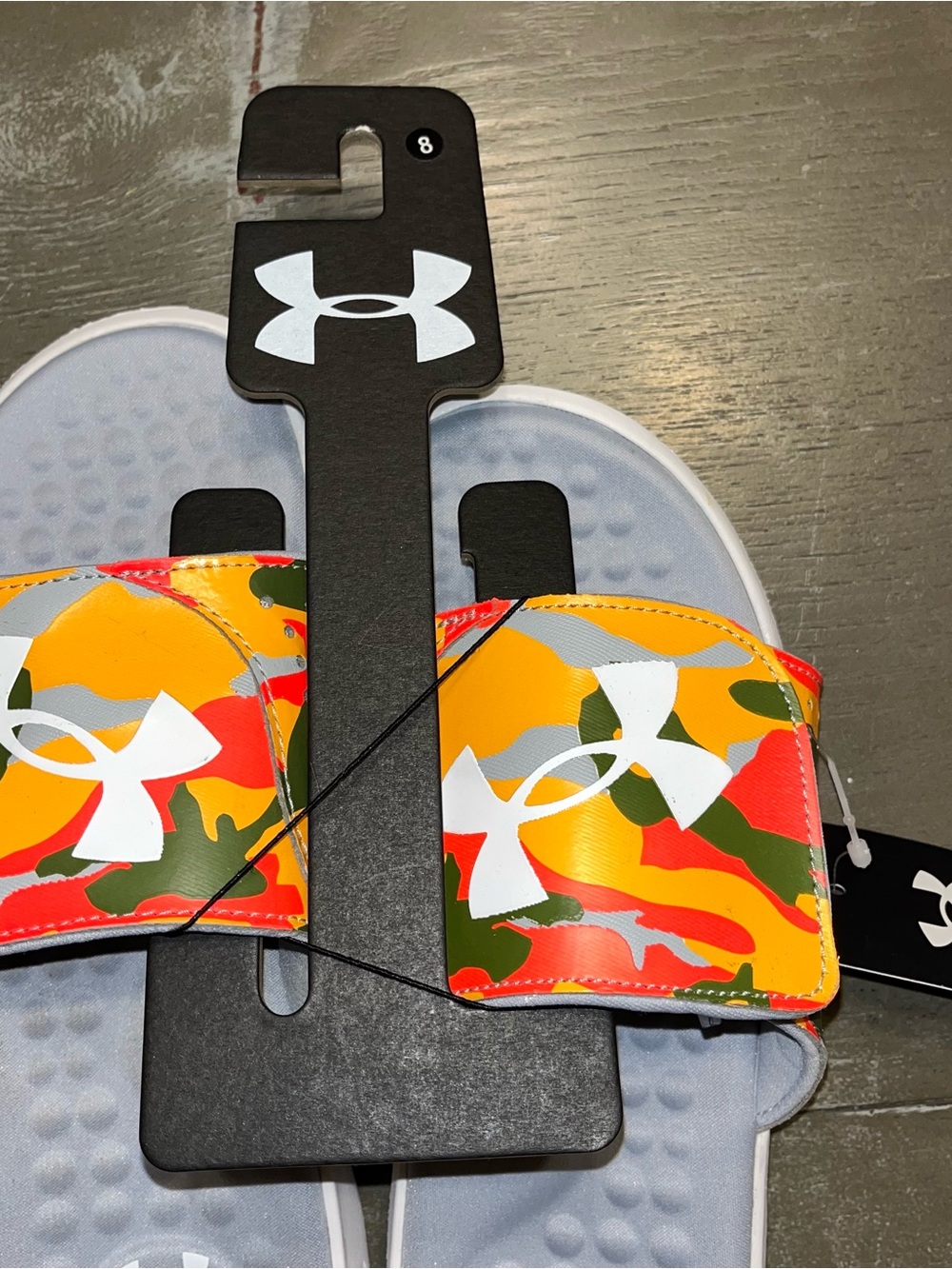 Under Armour Gray Cushion Adjustable Green Yellow Camo Slides NWT Men’s 8 - Picture 5 of 6